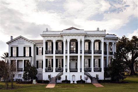 These 11 Historic Homes In Louisiana Are Amazing