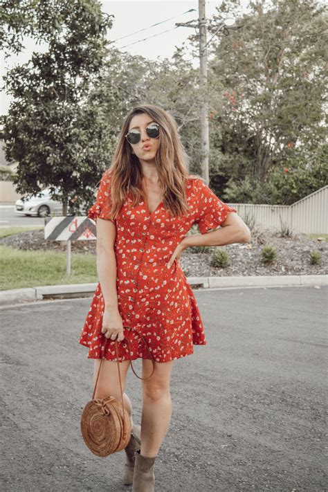 Obbssesed With Floral Dresses And Ankle Boots For Fall Wearing Dress Stfrock Boots Zara Bag