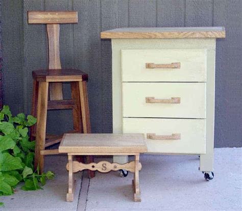 Woodworking plans piano foot stool there are a variety of various sort of free woodworking strategies to pick from. Rolling bench, Shop stool and Foot stool Woodworking plans