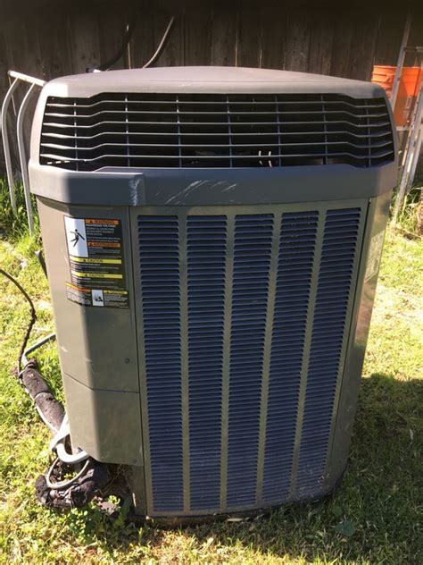 This newly designed top easily snaps onto the top of your air conditioner and will reduce the accumulation of rain snow, leaves and debris from entering you unit, helping you keep your investment in the best condition possible. Air conditioner Trane XL 14 for Sale in Stockton, CA - OfferUp
