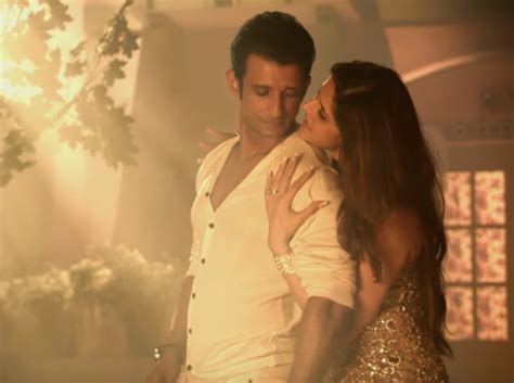 Hate Story 3 Review They Danced Bathed Screamed And Bored Hindustan Times