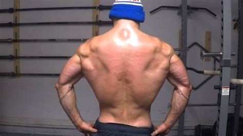 The Best Exercise To Build Huge Lats Youtube
