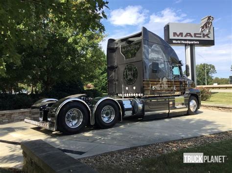 Zac Brown Customs 2018 Mack Anthem Ta Sleeper Truck Tractor In Duluth