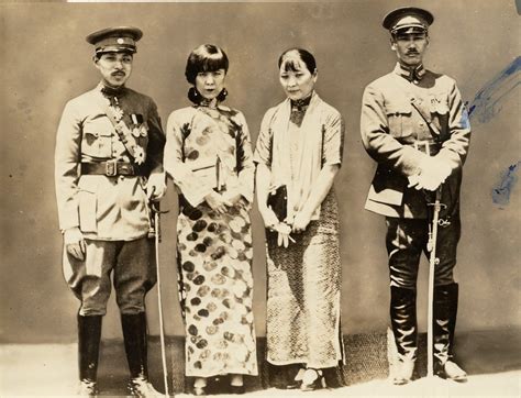 Ddr Njpa 1 125 — Zhang Xueliang In Military Dress Posing With Two Women