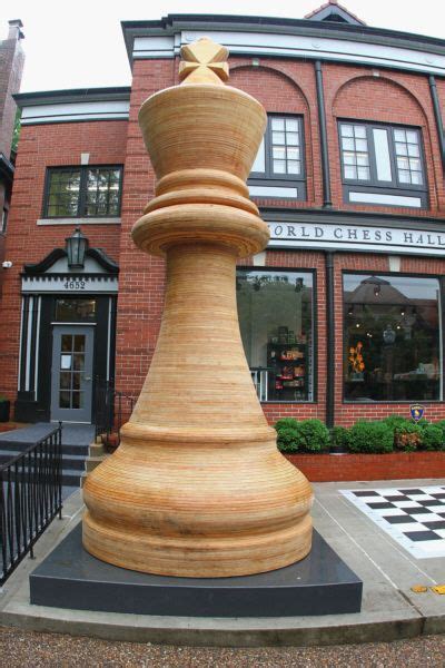 The Worlds Largest Chess Piece Is Unveiled In St Louis News St