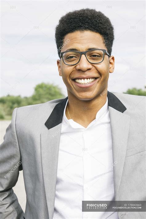 Young Black Man Wearing Glasses Portrait — Outdoor Focus On