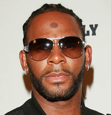 What days are kelly's haircuts open? R. Kelly HairStyles - Men Hair Styles Collection