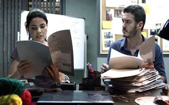 Resumo da novela pega pega 28/12/2017. Novela Pega Pega Resumo: Antônia e Domênico concluem que ...