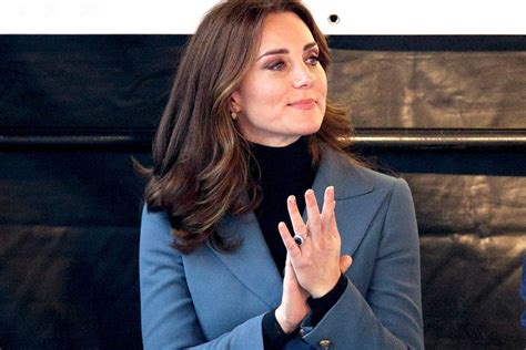The Reason Why Kate Middleton Doesnt Wear Nail Polish Vanity Fair