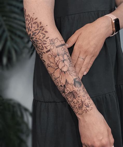 25 Cool Sleeve Tattoos Design Ideas For Women