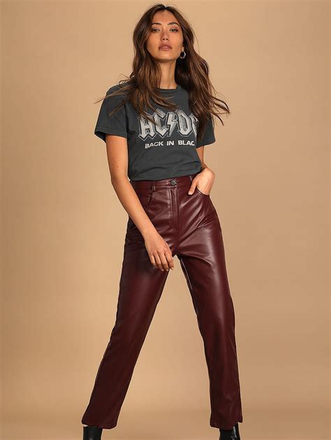 How To Wear Faux Leather Pants And Leggings 10 Outfit Ideas