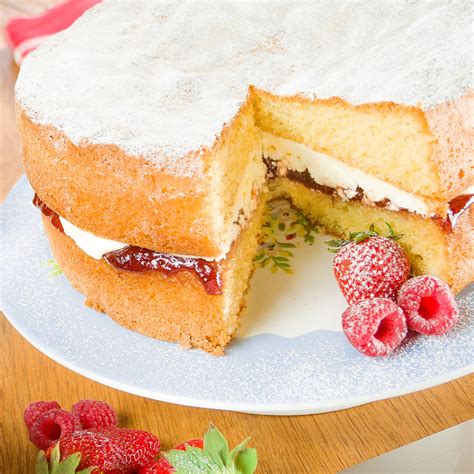 Classic Victoria Sponge Cake Recipe — The Definitive 9 Inch Recipe