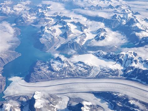 Greenland glacier : mildlyinteresting