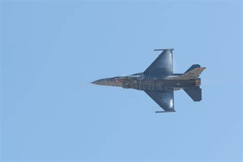 Usaf F 16 Viper Demo During The Miramar Air Show Editorial Image