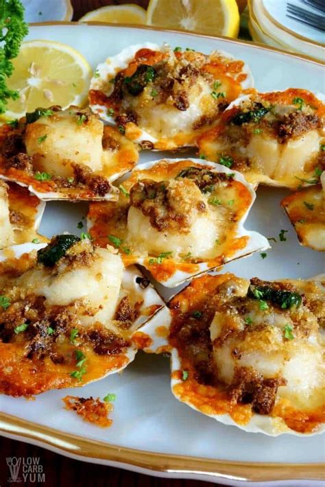 Cook time is for sea scallops (the large ones) if using the small bay scallops reduce heat and cook time accordingly. Recipe Low Calorie Small Scallops / Bay Scallops With ...