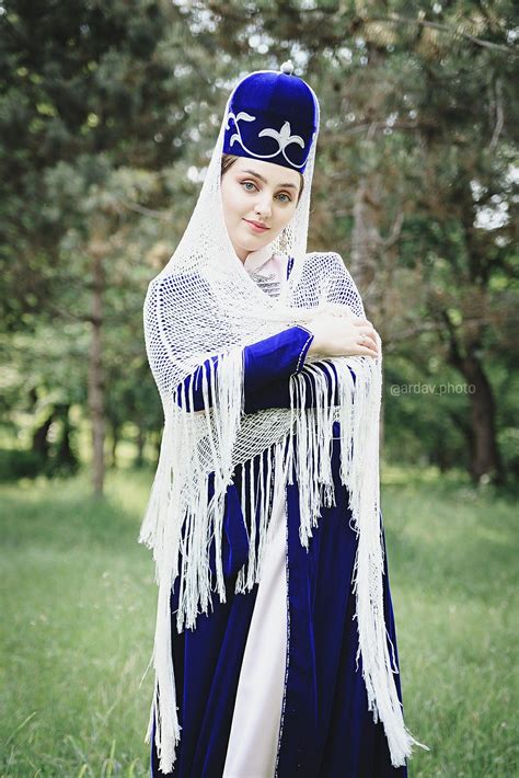 Circassian Beautyness Traditional Clothes Girls Makeup Muslim Fashion