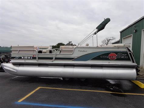 Sun Tracker 21 Party Barge Boats For Sale