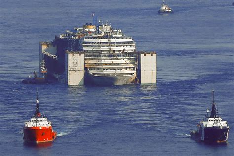 A Look Back At The Costa Concordia Disaster After 10 Years Daily Sabah