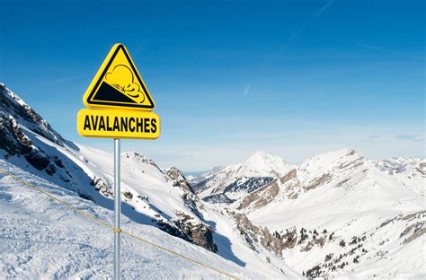 Alps Avalanche News 12 Die As Snowstorms Hit Europe Snow Magazine