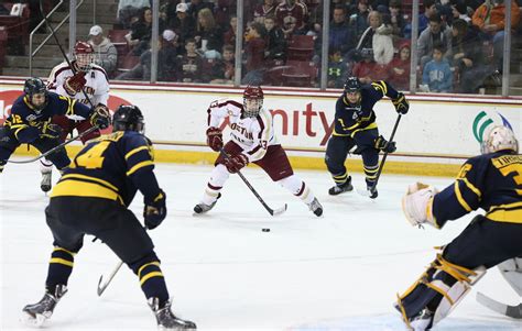Gaudreau, from carney's point, n.j., won the award a day after boston college lost to union in the ncaa semifinals. B.U. or B.C.? Hockey Star Let Brother Pick - The New York ...