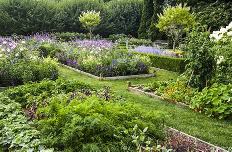 Ina Gartens Famous Garden Garden Design And Ideas