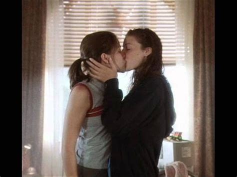Piper Perabo And Jessica Paré Lost And Delirious Girls Kissing Luscious Hentai Manga And Porn