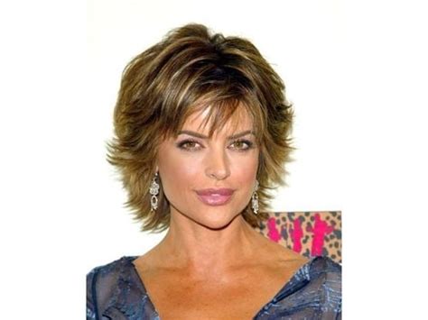 33 Most Popular Lisa Rinna Hairstyles And Hair Colors Fabbon
