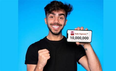 Fede Vigevani Celebra Sus 10 Millones De Seguidores En Youtube