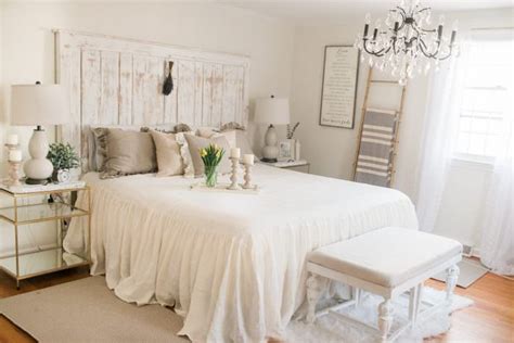 40 French Country Bedrooms To Make You Swoon Country Bedroom Decor