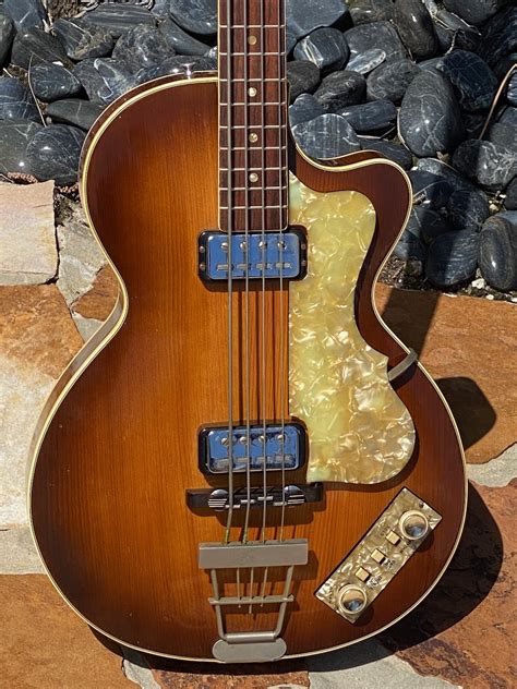 Hofner 500 2 Club Bass 1965 Sunburst Finish Bass For Sale Guitarbroker