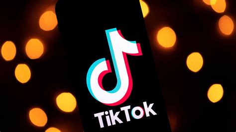 TikTok raising the age for virtual gift purchases amid scrutiny - Axios