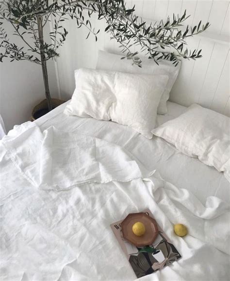 Simple White Bedroom White Bed Sheets Sheets Aesthetic Aesthetic