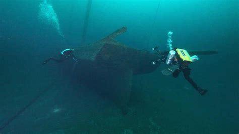 Divers Race To Find Great Lakes Shipwrecks Threatened By Invasive