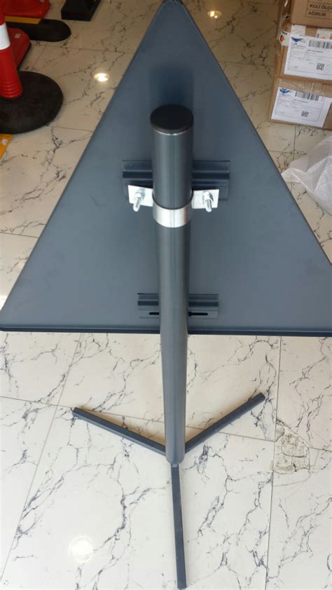 Stâlp metalic trepied înălțime 1 metru Ø 4 8 cm mobil ideal pentru