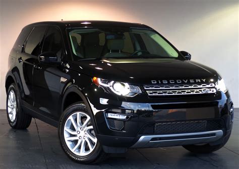 A third row of seats that comes bundled with its own air vents and usb port is optional. Used 2016 Land Rover Discovery Sport HSE | Marietta, GA