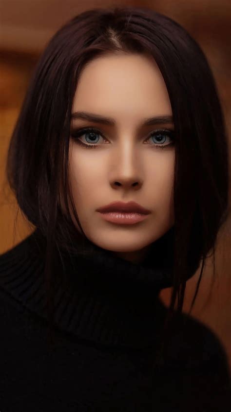 Portrait Bonito Blue Eyes Charming Dark Hair Face Girl Gorgeous