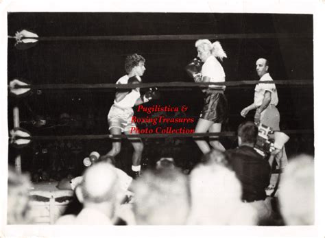 Boxing Photo 762 Barbara Buttrick C 1960s Vintage Photograph