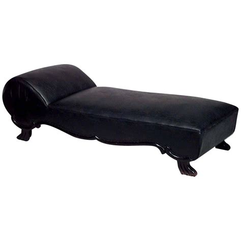 Turn Of The Century American Leather Psychiatrists Couch From A Unique Collection Of Antique