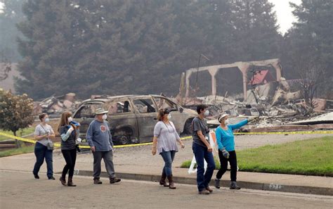 California Wildfire Evacuees Return To Find Homes Reduced To Rubble