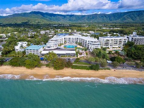 Vue Apartments Trinity Beach Cairns Tourism Town Find And Book