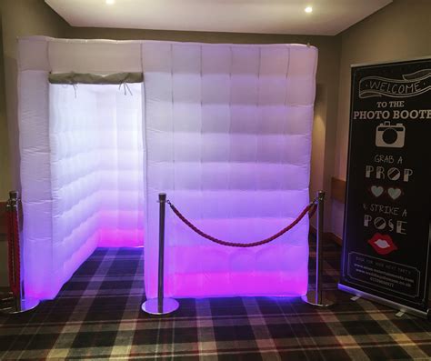 photo booths and selfie pods wedding entertainment services in scottish borders and northumberland