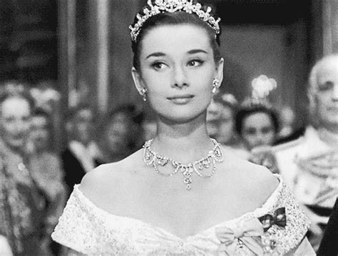10 Reasons To Aspire To Be Audrey Hepburn Her Campus