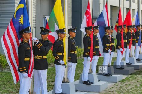 Lagu negaraku adalah lagu jati diri seorang rakyat malaysia. Jalur Gemilang sudah berkibar di Manila | Lain-lain (Sukan ...