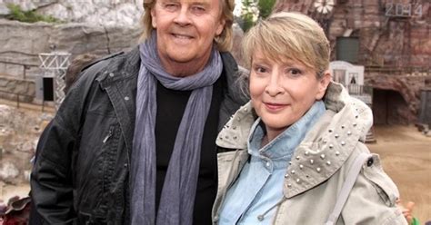 Aktuelle informationen zu den verlegungen der roland kaiser konzerte 2021. Howard Carpendale und Frau Donnice