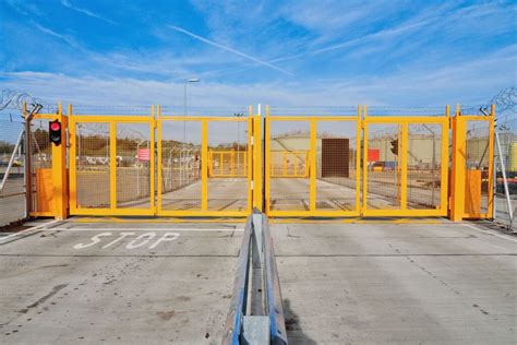 Airport Suppliers Frontier Pitts Ltd Airport Security Gates