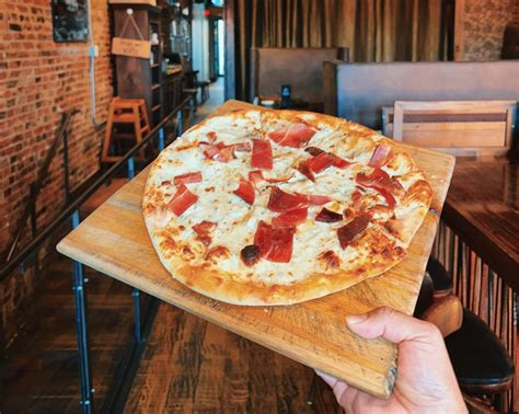 Your Guide To The Best Pizza In Dallas By Style