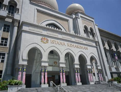 Malaysia mahkamah syariah ialah institusi kehakiman yang membicarakan serta menjatuhkan hukuman ke atas orang islam bagi kesalahan sivil dan jenayah agama mengikut bidang kuasa yang diperuntukkan untuknya. Mahkamah gariskan SOP, semak status kes dahulu sebelum ...