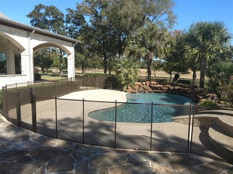 Pool safety usa is the leader in glass fencing in texas. Life Saver Of Houston Photo Gallery - Best Pool Fence Houston
