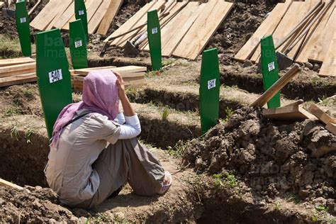 Europe, make no mistake about it: Babel Images: Never forget Srebrenica