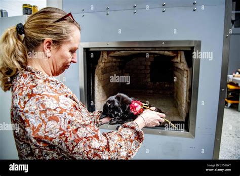 Pet crematorium hi-res stock photography and images - Alamy